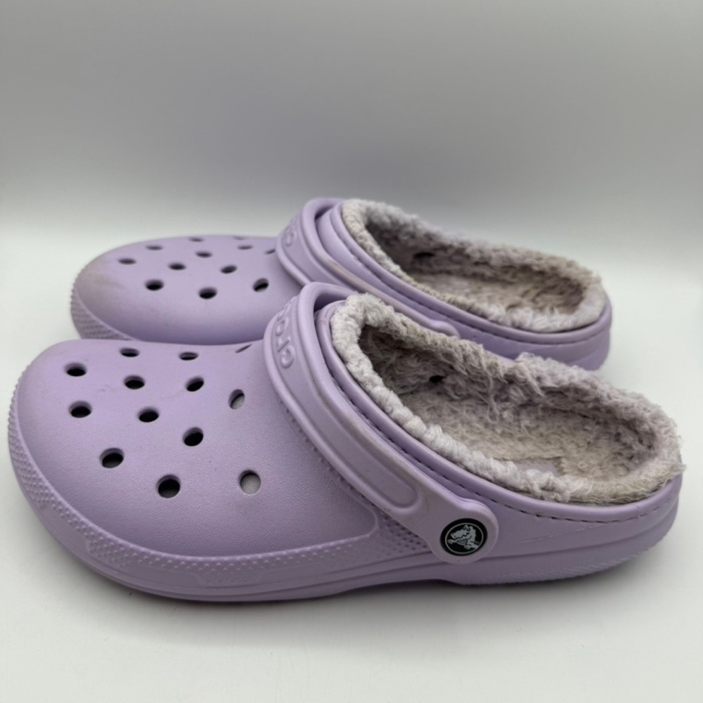 Crocs Classic Lined Clog Lavender Purple Fuzzy Warm Slippers‎ Women's 10 Men 8